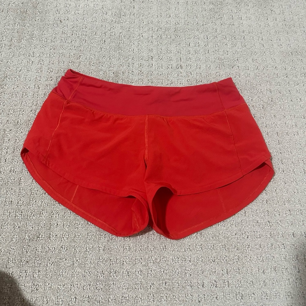 Lululemon red speed up low rise 2.5” shorts